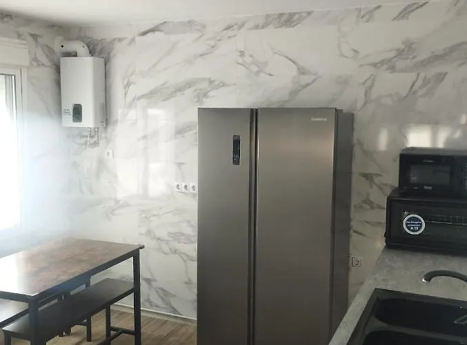 Cervantes Homestay szállás *